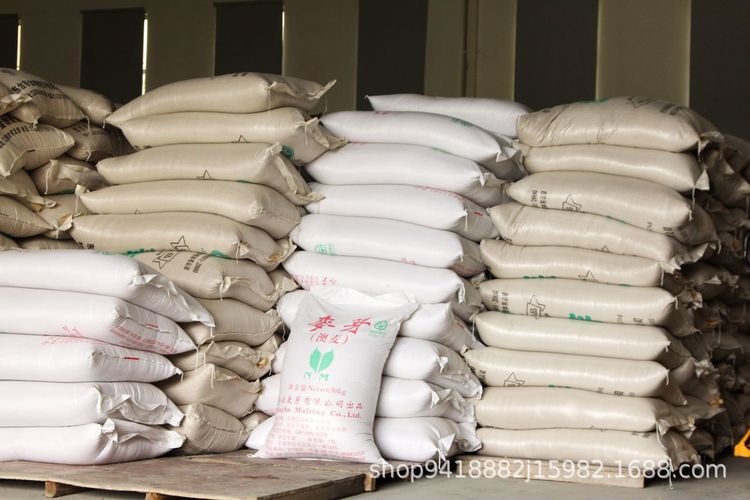 BINGDI熊猫比利时风味小麦果味白啤275ml夜场啤酒整箱批发_5f8d1395.jpg